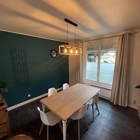 De La Gare De Compiegne Apartment